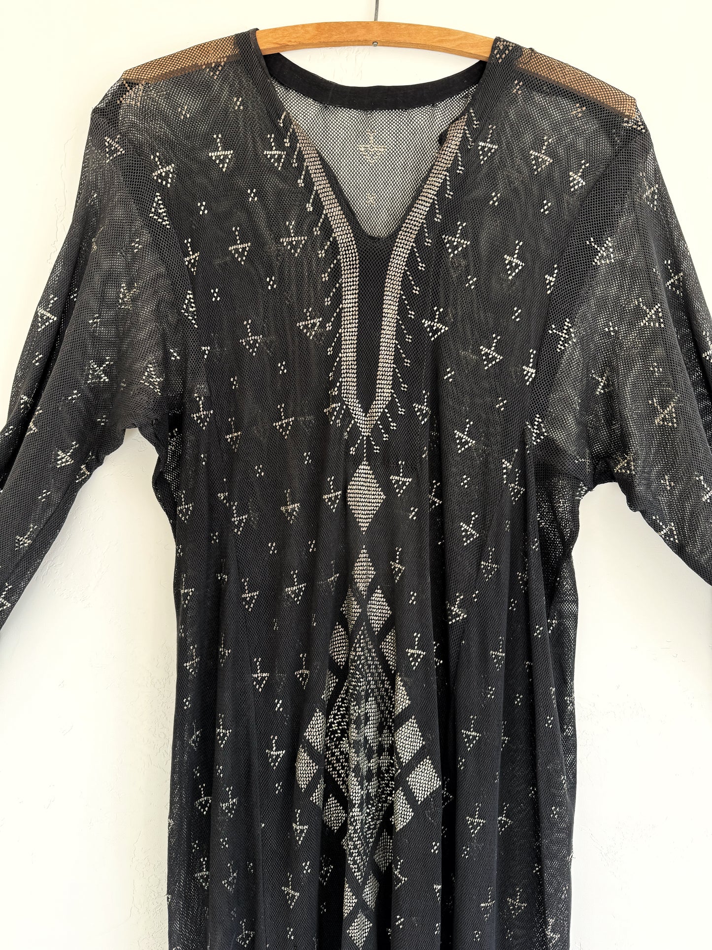 1970s Does 20s Assuit Black Kaftan- M/L