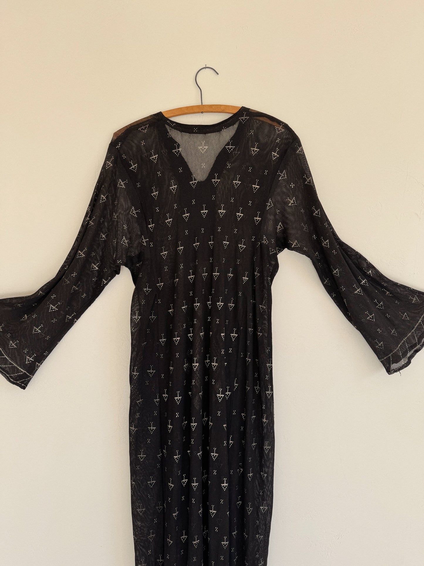 1970s Does 20s Assuit Black Kaftan- M/L