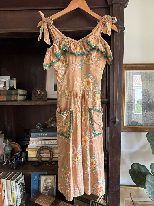 1940s Hawaiian Hibiscus Cotton Summer Dress w/ Ric Rac Trim- S
