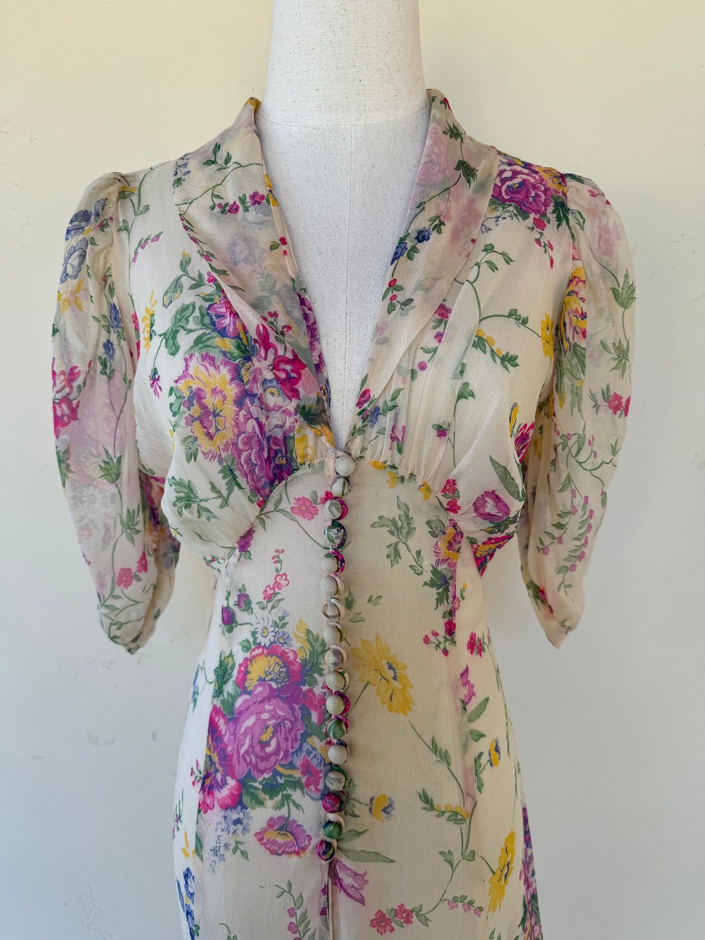 1930s Silk Chiffon Floral Dress w/ Puffed Shoulders- S