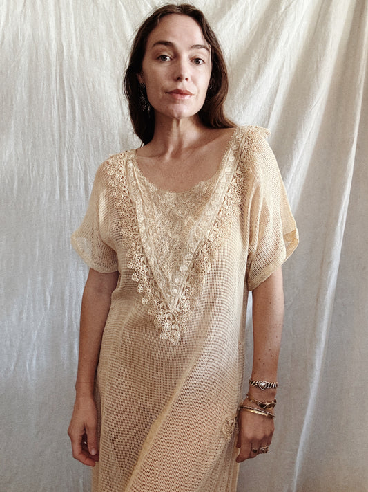 1920s Creme Fishnet Kaftan Dress w/ Lace